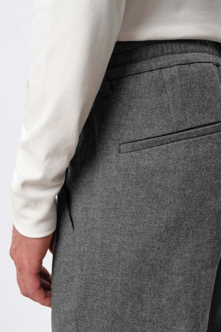 DRYKORN Casual Hose Mit Bundfalte In Softem Woll-Flanell Grau 6 DRYKORN Casual Hose Mit Bundfalte In Softem Woll-Flanell Grau - Image 4