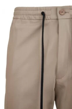 DRYKORN Techno Stretch Jogpants Beige -Drykorn Geschäft 10 40 122003 40473 JEGER 1720 09 24a45eda05f9f36198cd5c5b94f9fa2122454a8c 720x1080