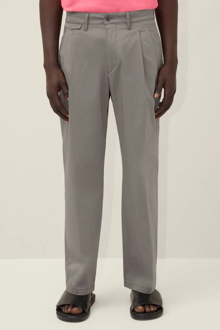 DRYKORN Weite Bundfaltenhose Aus Heavy Baumwoll-Stretch Grau 3 DRYKORN Weite Bundfaltenhose Aus Heavy Baumwoll-Stretch Grau