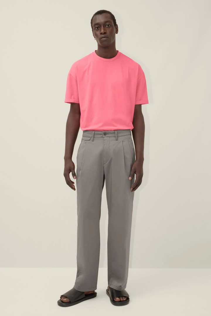 DRYKORN Weite Bundfaltenhose Aus Heavy Baumwoll-Stretch Grau 4 DRYKORN Weite Bundfaltenhose Aus Heavy Baumwoll-Stretch Grau - Image 2