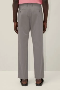 DRYKORN Weite Bundfaltenhose Aus Heavy Baumwoll-Stretch Grau 11 DRYKORN Weite Bundfaltenhose Aus Heavy Baumwoll-Stretch Grau -Drykorn Geschäft 10 40 122037 40653 NETH 6402 03 3520e988bbb231bee4cf17e88c402f5d5b848781 720x1080