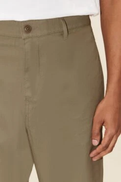 DRYKORN Chino Mit Geradem Bein In Baumwoll-Viskose Mix Braun -Drykorn Geschäft 10 40 122069 40664 TAVIS 2 1603 05 431c770a102bbd4e694f12850af1b8f1db504a2c 720x1080