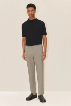 Konfektionierte Hose Aus Baumwoll-Stretch Braun 8 Konfektionierte Hose Aus Baumwoll-Stretch Braun -Drykorn Geschäft 10 40 122099 40652 AJEND 1705 02 34a957ba934886f213d37d24ffe6b1d855d4cbce 720x1080