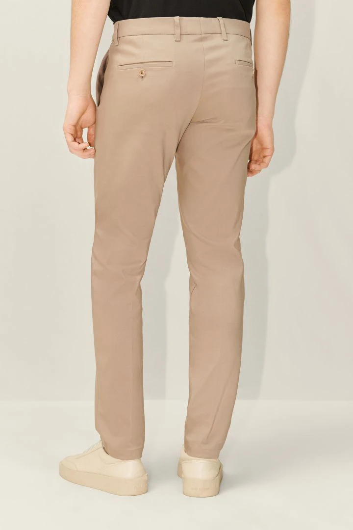 Slim Fit Hose Aus Techno-Stretch Braun 5 Slim Fit Hose Aus Techno-Stretch Braun - Image 3