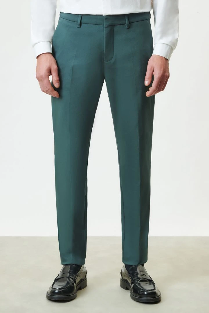 DRYKORN Slim Fit Chino In Technostretch-Satin Grün 3 DRYKORN Slim Fit Chino In Technostretch-Satin Grün