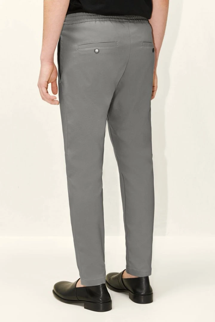 DRYKORN Jogpants Mit Tunnelzug Aus Techno-Stretch Grau 5 DRYKORN Jogpants Mit Tunnelzug Aus Techno-Stretch Grau - Image 3