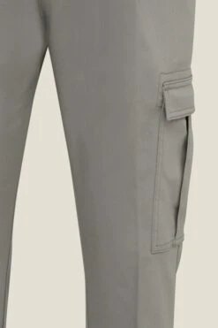 Cargo Pants Aus Techno-Stretch Grau -Drykorn Geschäft 10 40 122105 40635 LIGO 6301 09 64390e376ce4a909a84b849d5ee6898ff387edc6 720x1080
