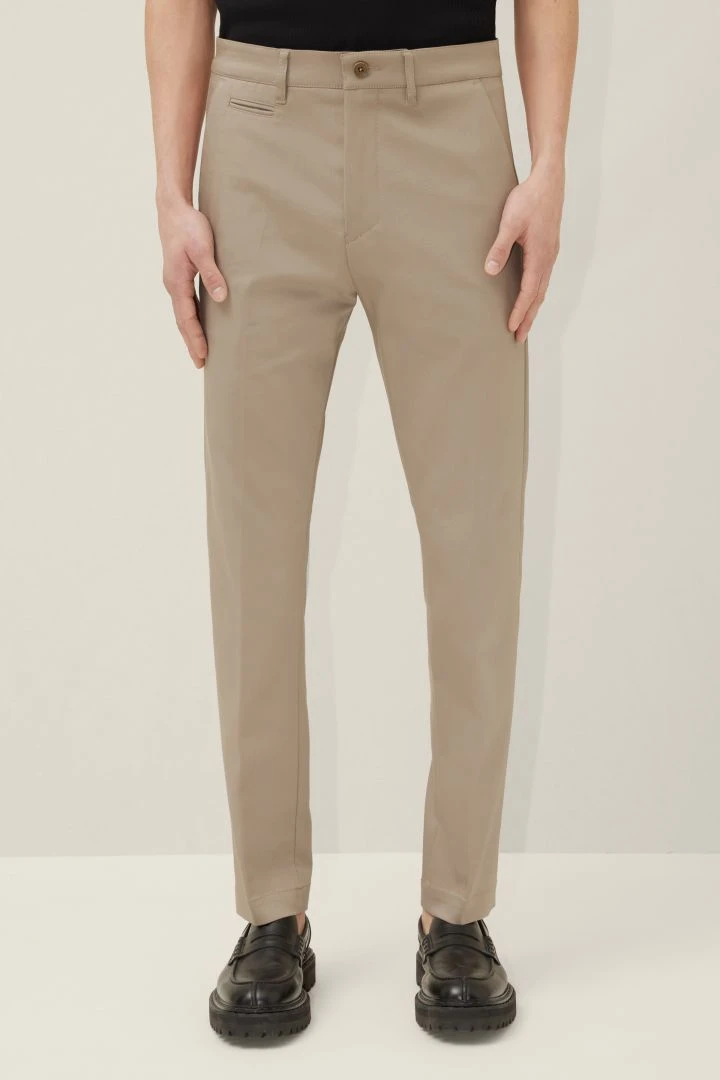 Slim Fit Chino Aus Techno-Stretch Braun 3 Slim Fit Chino Aus Techno-Stretch Braun