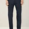 Slim Fit Chino Aus Techno-Stretch Blau 1 Slim Fit Chino Aus Techno-Stretch Blau -Drykorn Geschäft 10 40 122105 40650 KREW 2 3110 01 7f7aac2508857ce0d4939cd00fcb86c76ed34ac6 720x1080