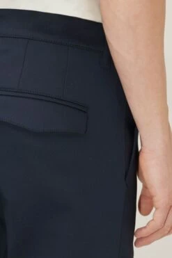 Slim Fit Chino Aus Techno-Stretch Blau -Drykorn Geschäft 10 40 122105 40650 KREW 2 3110 04 67e08b56de2894b54650c949eeef5f16609538e5 720x1080