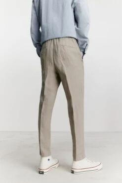 DRYKORN Bundfaltenhose Aus Reinem Leinen Beige -Drykorn Geschäft 10 40 126062 40393 CHASY 1705 04 bb9a87bb5974945d321c9785497f3b8c68721e32 720x1080