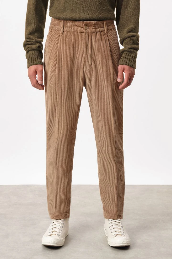 DRYKORN Casual Hose Mit Bundfalte Aus Cord Braun 3 DRYKORN Casual Hose Mit Bundfalte Aus Cord Braun