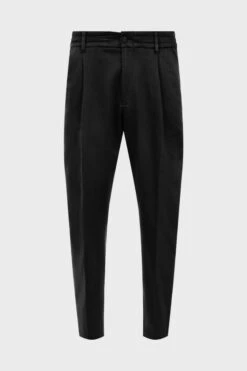 Casual Hose Mit Bundfalte Aus Jersey Schwarz -Drykorn Geschäft 10 40 136019 40393 CHASY 1000 07 bdb86a8b0e7b14b0c9e76b8bdd49d1ae72a59981 720x1080