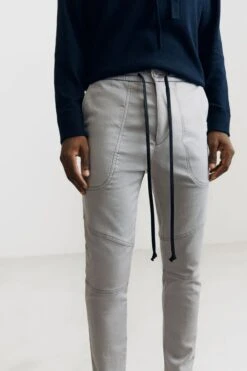 Jogpants Aus Jersey Grau 11 Jogpants Aus Jersey Grau -Drykorn Geschäft 10 40 136019 40532 KAB 6601 04 b96505e5c881582dd1051555c747adfaf4365347 720x1080