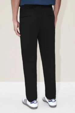 DRYKORN Casual Hose Mit Bundfalte Aus Double-face Jersey Schwarz -Drykorn Geschäft 10 40 136096 40393 CHASY 3000 03 09576eb472f7c91f6294d1ab858be7b08e8847f9 720x1080