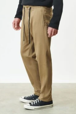 DRYKORN Jogpants Mit Tunnelzug In Baumwoll-Jersey Braun -Drykorn Geschäft 10 40 136096 40473 JEGER 1400 04 686f677ab28f95676dc1f96bdac1f591b1521ab3 720x1080