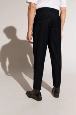 Tapered Bundfaltenhose Camouflage Blau -Drykorn Geschäft 10 40 138170 40546 NOSH 3000 03 dc09afaf12d4aa5365d0f731d51f3532639bfb7d 720x1080