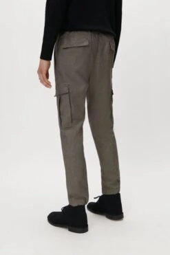 Cargopants Mit Raffsaum Beige -Drykorn Geschäft 10 40 138217 40635 LIGO 1705 03 4bdb48eeb95ce5d29f7008454ae1ab98871ea251 720x1080