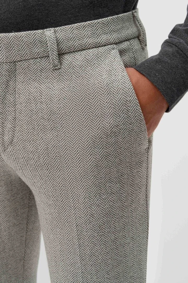 DRYKORN Slim Fit Hose Aus Baumwoll-Viskose-Mix Mit Struktur Grau 6 DRYKORN Slim Fit Hose Aus Baumwoll-Viskose-Mix Mit Struktur Grau - Image 4