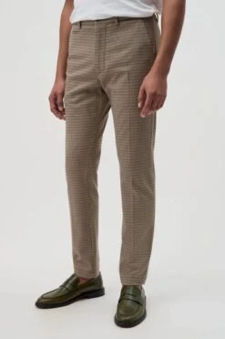 Slim Fit Chino Mit Retro-Minicheck Muster Braun