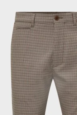 Slim Fit Chino Mit Retro-Minicheck Muster Braun -Drykorn Geschäft 10 40 138272 40650 KREW 2 1705 09 c132eb19812e1017b78c9c3d117c8d50aa2987c3 720x1080