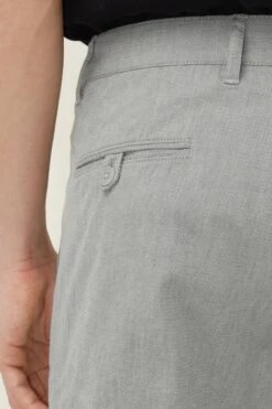 DRYKORN Chino Aus Baumwoll-Stretch Grau 10 DRYKORN Chino Aus Baumwoll-Stretch Grau -Drykorn Geschäft 10 40 138276 40497 MAD 6601 04 ac8265e9123c415e3a42be34000d9f4424b25453 720x1080