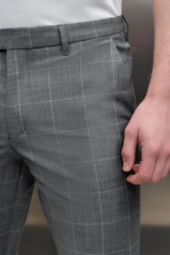 Slim Fit Hose Aus Woll-Mix Grau -Drykorn Geschäft 10 40 146412 40512 PIET SK 6402 04 f59eabb5871bb191d06a9277fbf056f5bc4919e7 720x1080