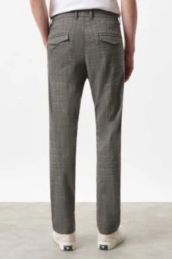 DRYKORN Slim Fit Chino In Softem Baumwoll-Mix Braun -Drykorn Geschäft 10 40 146432 40650 KREW 2 1108 03 24a3a20c5788eebe8b038eb84ccab336544079e9 720x1080