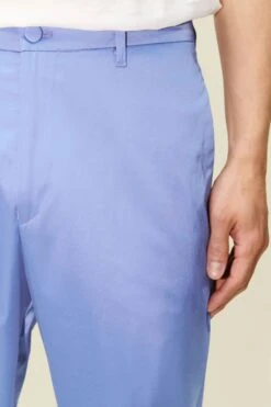 DRYKORN Chino Mit Weitem Bein Aus Satin Blau -Drykorn Geschäft 10 40 150161 40665 TAVIS 3 3406 05 0390fe05c892bf6cfd39f8fedf7725c2c04e438b 720x1080