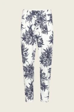DRYKORN Casual Hose Mit Bundfalte Und Floral-Print Weiß -Drykorn Geschäft 10 40 150167 40393 CHASY 6000 07 a749a00a6f78df605306b72ba61ea2413b700845 720x1080