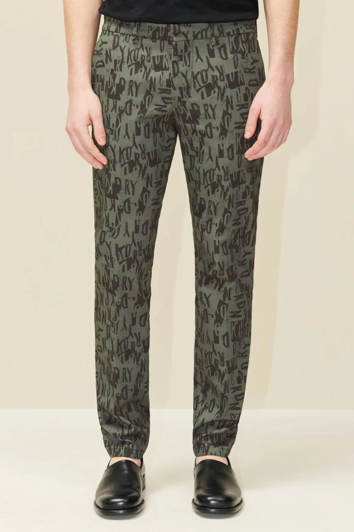 DRYKORN Slim Fit Hose Aus Baumwollgarbadine Mit Signature Print Grün 3 DRYKORN Slim Fit Hose Aus Baumwollgarbadine Mit Signature Print Grün