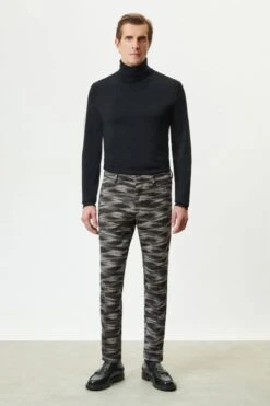 Slim Fit Chino In Viskose-Mix Grau 9 Slim Fit Chino In Viskose-Mix Grau -Drykorn Geschäft 10 40 150189 40427 SIGHT 6203 02 cb7f4e85e6e5da4d0ebc4451ebfb20ab2519f1f1 720x1080