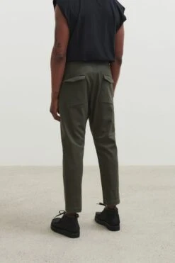 Legere Jogpant Im Lederlook Oliv 9 Legere Jogpant Im Lederlook Oliv -Drykorn Geschäft 10 40 156001 40544 TROP 2100 03 2bc68b986e4e1bba9a4fd0619d1b23d1b8fa05af 720x1080