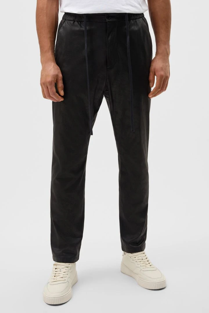 Jogpants In Lederoptik Schwarz 3 Jogpants In Lederoptik Schwarz