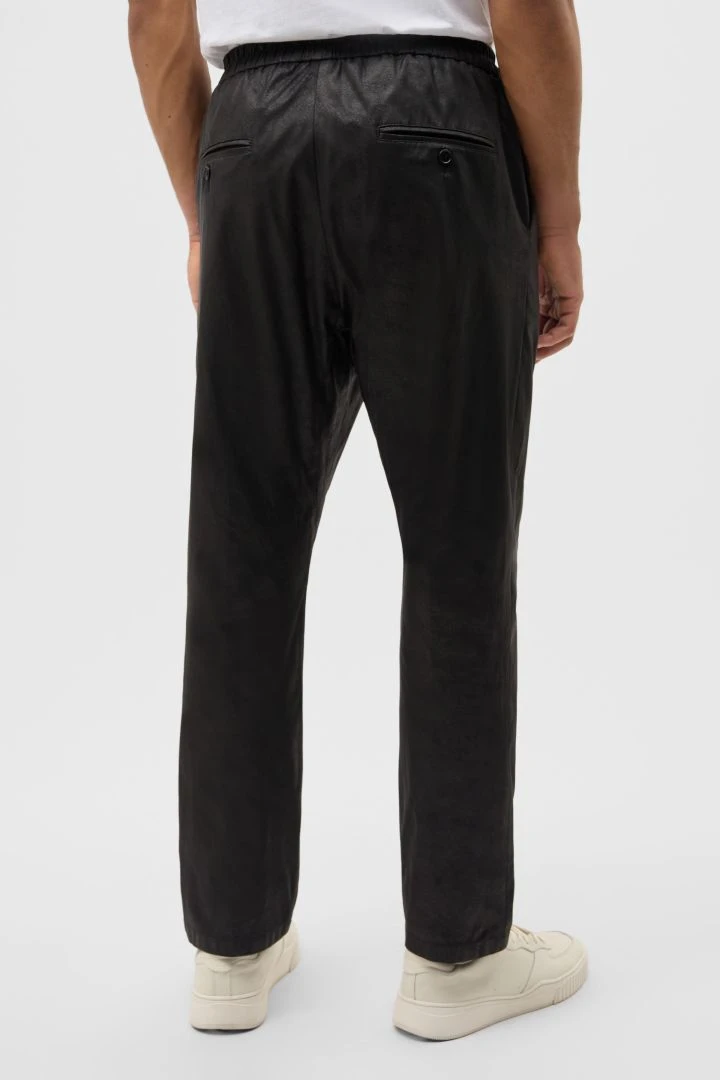 Jogpants In Lederoptik Schwarz 5 Jogpants In Lederoptik Schwarz - Image 3