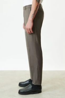 Klassische Slim Fit Hose In Bi-Stretch Wolle Braun -Drykorn Geschäft 10 40 190001 40512 PIET SK 1204 04 764691fde943184ab3abcdf439dc582bfff92117 720x1080