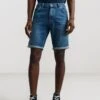 Mid Blue Authentic Washed Regular Fit Shorts Blau