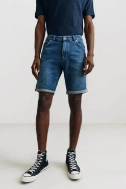 Mid Blue Authentic Washed Regular Fit Shorts Blau