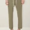 Jogpants Aus Bi-Stretch Baumwolle Grün -Drykorn Geschäft 10 40 270008 40473 JEGER 2503 01 dbf8c8d39702c887712e5c05b59b6e6e1268f254 720x1080