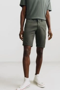 Shorts Aus Baumwoll-Twill Oliv