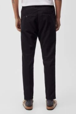 Cotton-Stretch Jogpants Schwarz -Drykorn Geschäft 10 40 270066 40473 JEGER 1000 03 7689eca171221468be1925d26bb7bbd4aed94212 720x1080