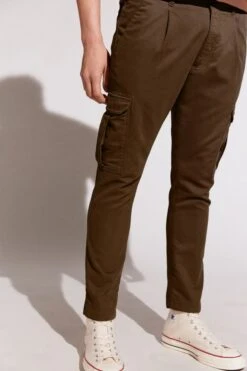 Cargopants In Bequemen Cottonstretch Braun -Drykorn Geschäft 10 40 270066 40524 LAGO 1202 04 55010169796560c4c798b5b064d1d1505683b9c0 720x1080
