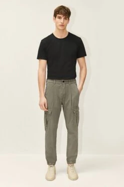 Lockere Cargo Pants In Softer Waschung Grün -Drykorn Geschäft 10 40 270081 40635 LIGO 2503 02 82733e079818ab30648674ca06467327c6c01032 720x1080