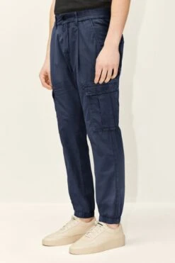 DRYKORN Lockere Cargo Pants In Softer Waschung Blau -Drykorn Geschäft 10 40 270081 40635 LIGO 3000 04 802c4cd7d633426711b8ec693d78fc6988cef33c 720x1080