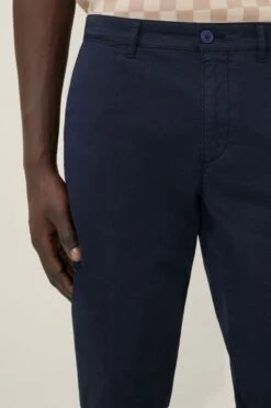 Klassische Chino Aus Baumwolle Blau -Drykorn Geschäft 10 40 270102 40497 MAD 3000 04 08dc13106cd23ddb6c7ab0ef17a0dd105c919071 720x1080