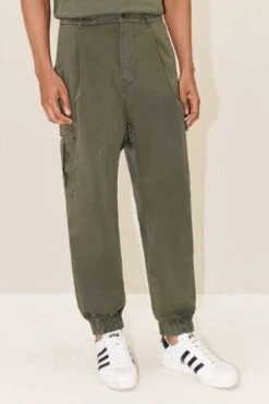 DRYKORN Utility Pants Mit Bundfalten Aus Elatischer Baumwolle Grün