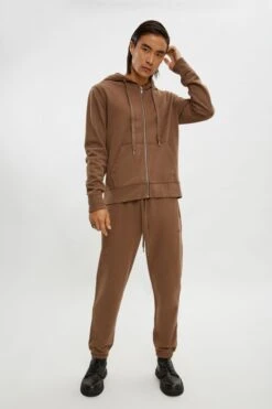 Softe Wide Jogpants Braun -Drykorn Geschäft 10 40 522010 40580 JODD 1202 02 dacb17ecaa3f36dc1120eff4508332c1cdb13ce4 720x1080