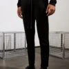 Jogpants Mit Logo-print Schwarz -Drykorn Geschäft 10 40 522064 40509 JEGER J 1000 01 ab17525e46dfe2d5275baa56a22be2e1dd715143 720x1080