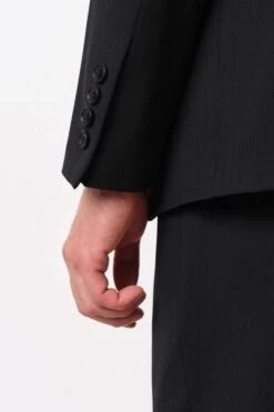 Sportives Slim Fit Sakko In Woll-Mix Schwarz -Drykorn Geschäft 10 42 138284 42400 LONEST 1000 05 8635f297bb393fc929af762e1993ec509a5c617c 720x1080