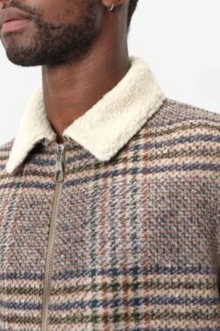 DRYKORN Blouson Jacke In Woll-Mix Beige -Drykorn Geschäft 10 44 146453 44801 RIKKA 1705 04 8e38e69013660649bd267a937d20ea22bec76156 720x1080